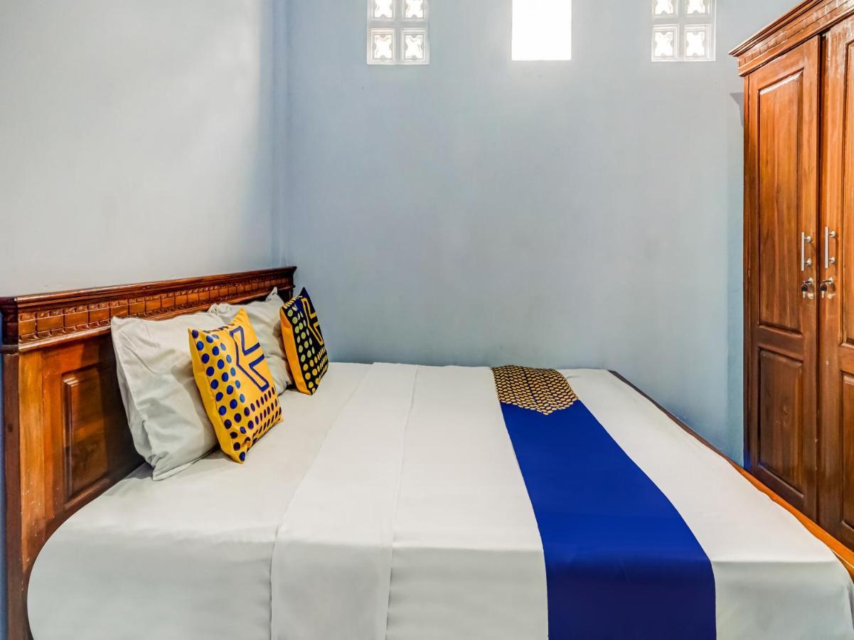 Spot On 90797 Sukun Syariah Homestay Malang Eksteriør bilde